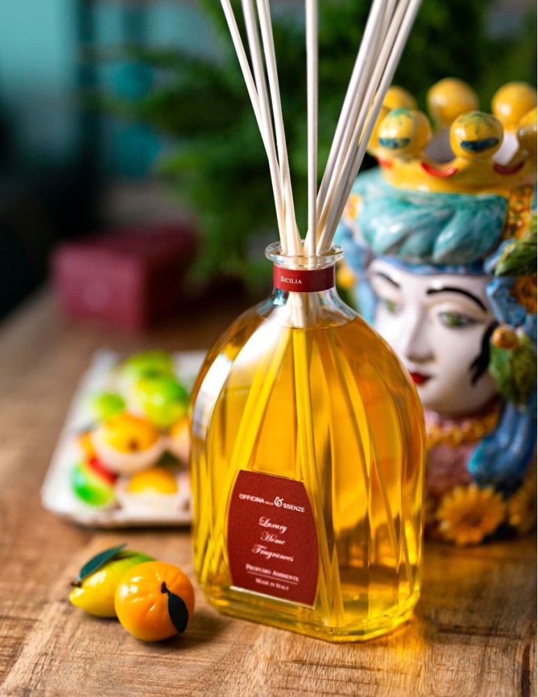 OFFICINA DELLE ESSENZE „Sicilia“ – mājas aromāts ar kociņiem, 250 ml